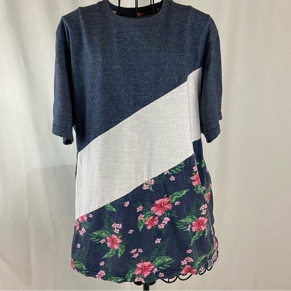 Free Planet Mixed Media Patchwork Navy White and Floral Tee Woman’s - Picture 8 of 13